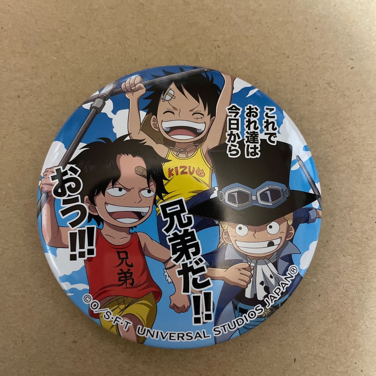 USJ ONE PIECE ワンピースエース、ルフィ、サボ　三兄弟　缶バッジ　USED 送無11-2