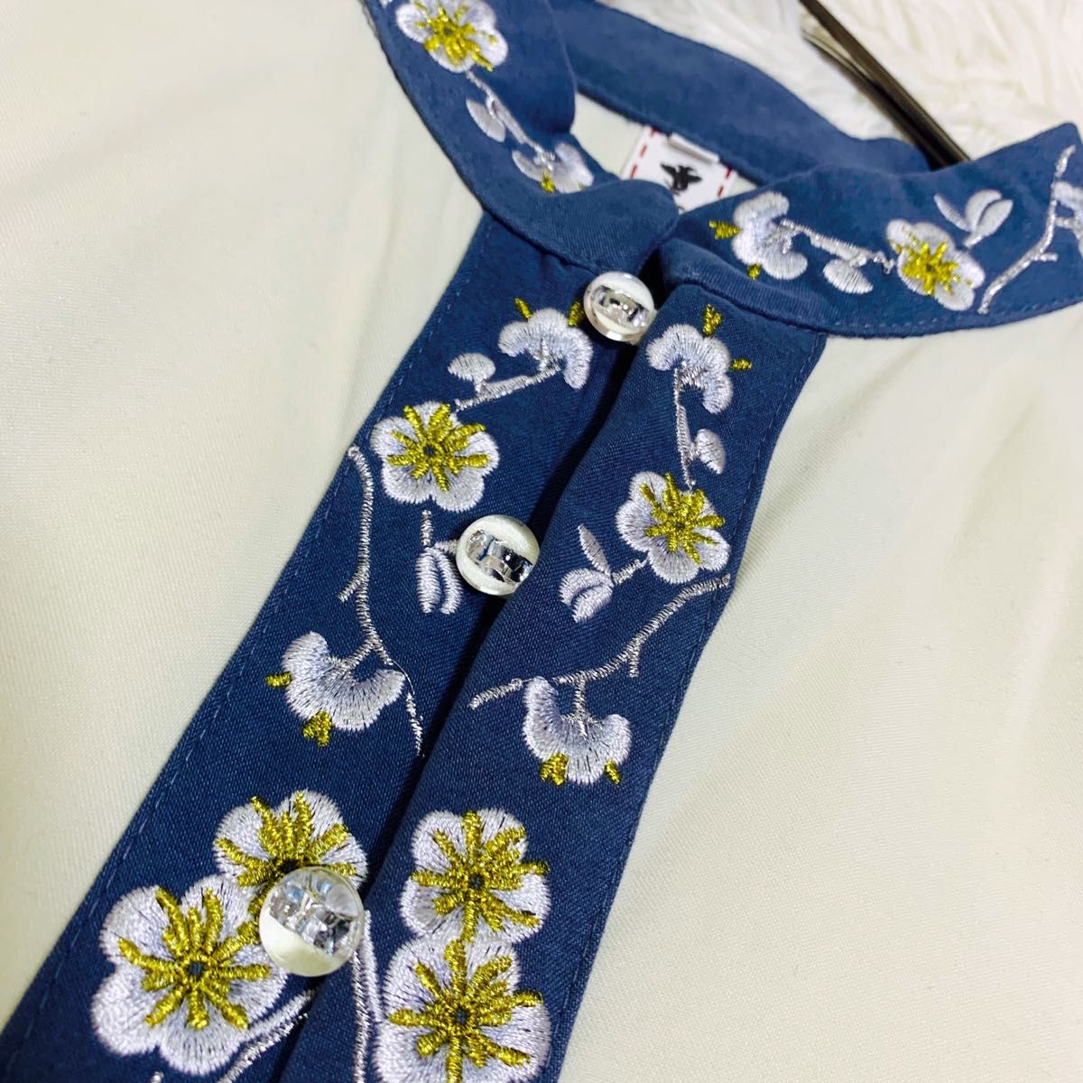 美品MEINGFASHION シフォンロングワンピース刺繍花柄大人可愛い 美品MEINGFASHION シフォンロングワンピース刺繍花柄大人可愛い