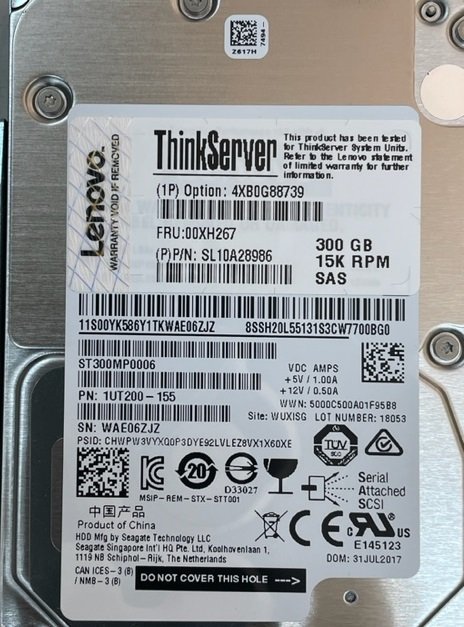 * Lenovo Think Server /E3-1270v6 3.8GHz 4Core/8GB/2*300GB SAS 15K (F02552)