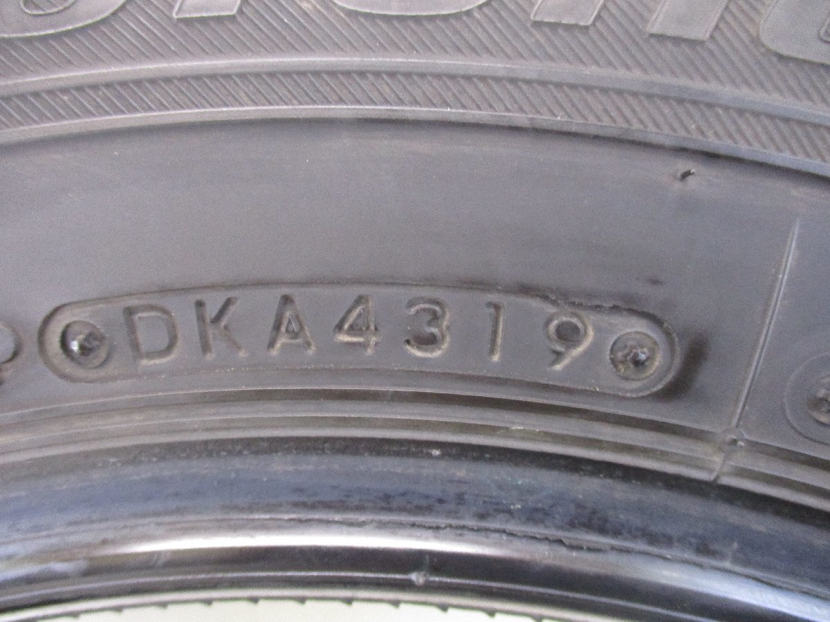 ■中古タイヤ■　175/65R14 82Q BRIDGESTONE BLIZZAK VRX パッソ ノート フィット デミオ等 冬タイヤ スタッドレス　送料無料　A606_製造２０１９年