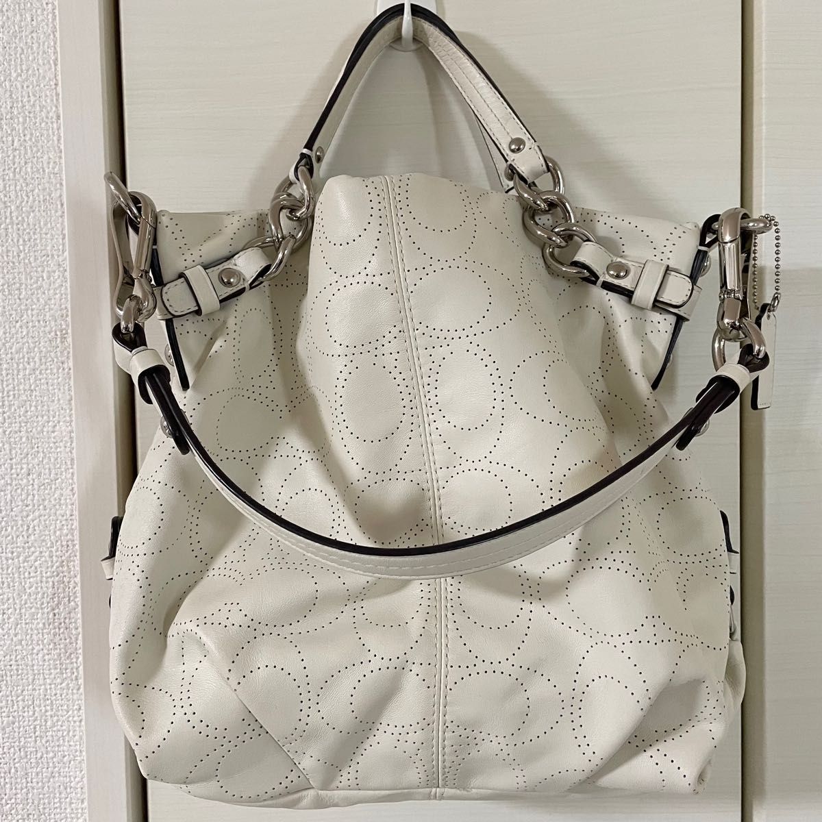 美品　COACH　コーチ　パーフォレイテッド レザー ブルック 2WAY  ハンドバッグ