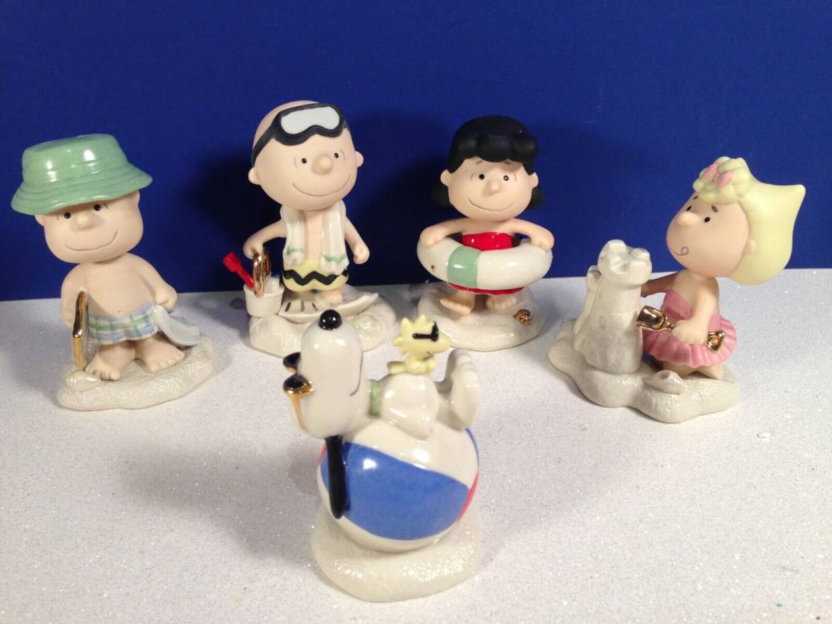 Lenox PEANUTS BEACH PARTY Set of 5 Figurines in Box Snoopy See Description 海外 即決