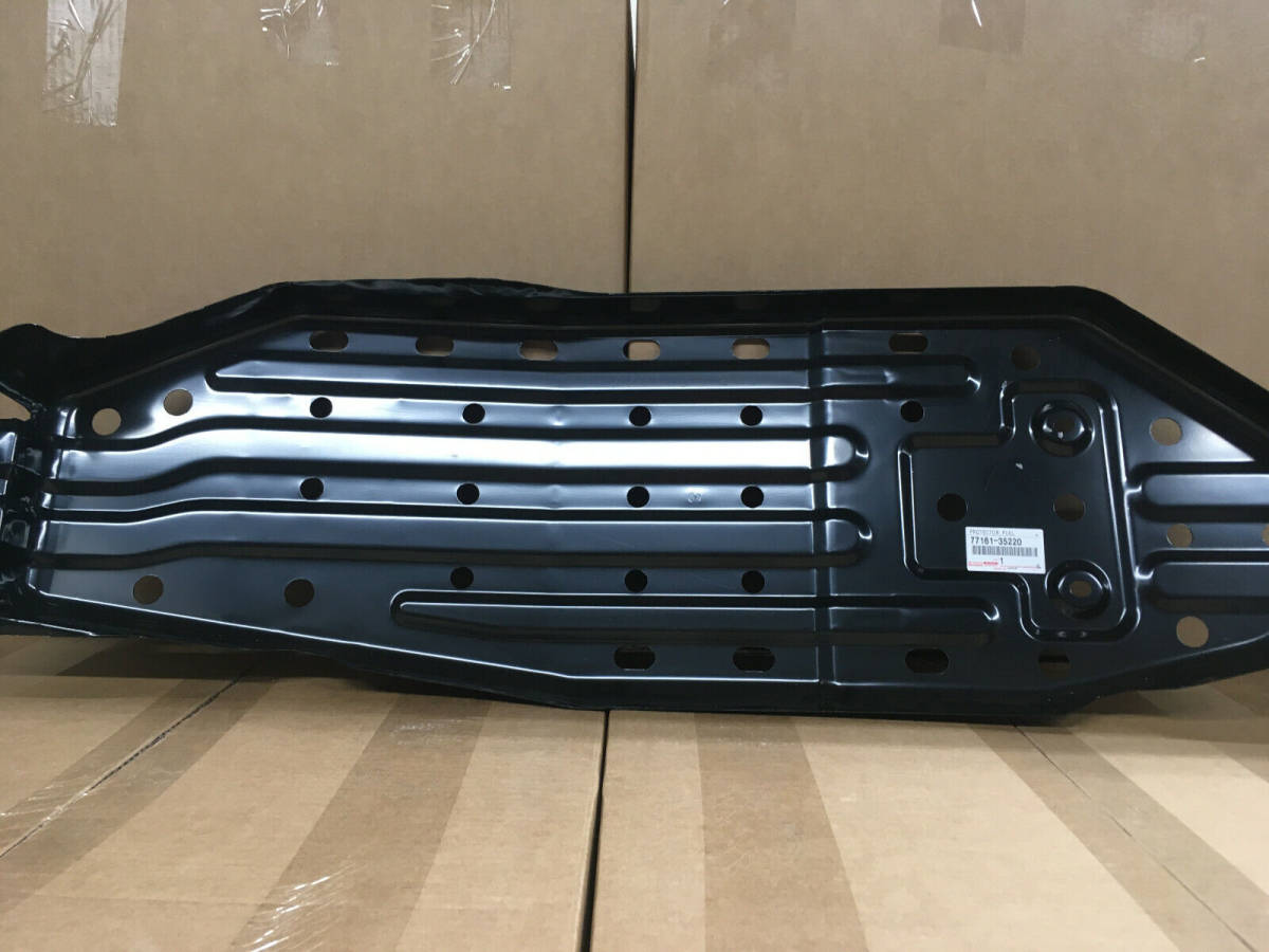 OEM TOYOTA FUEL TANK LOWER SHIELD/SKID PLATE FITS SOME TACOMA 01-04 VIN REQUIRED 海外 即決