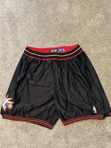 Vintage Team Apparel NBA Philadelphia 76ers Size 46 Summer Shorts Reebok 海外 即決