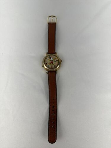 Vintage Lorus Seiko Mickey Mouse Watch Musical It's Small World Brown Band 海外 即決