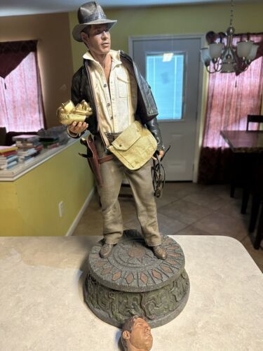 Sideshow Indiana Jones Premium Format 1/4 Scale Statue Raiders of the lost Ark 海外 即決 - 0
