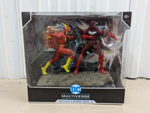 McFarlane Toys, DC Multiverse - The Flash and Batman Earth 52. New. See pics 海外 即決