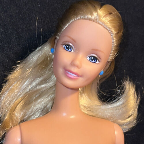 Vintage 2000s Barbie Doll Blonde White Eyeshadow Pink Lips Blue Earrings Nude 海外 即決