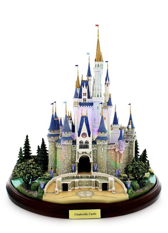 WALT DISNEY WORLD Cinderella Castle OLSZEWSKI Main Street Edition Light Up 海外 即決