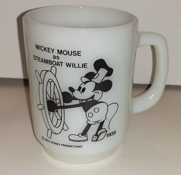 Vintage Anchor Hocking Mickey Mouse as Steamboat Willie Coffee Mug double sided 海外 即決