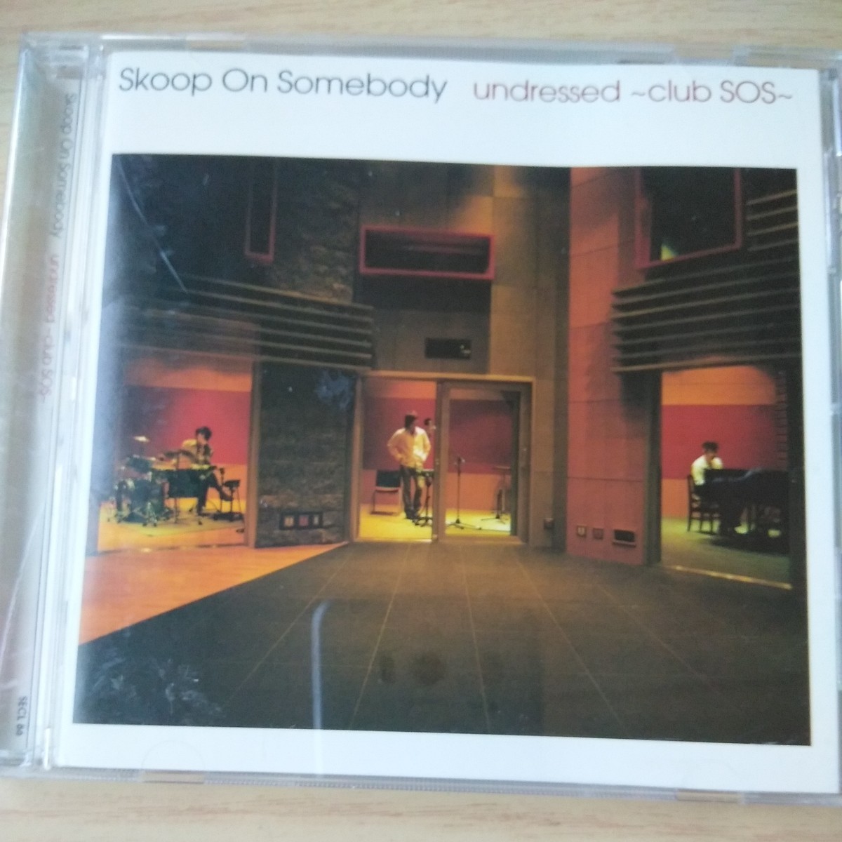 LL094　CD　Skoop On Somebody　undressed～club SOS～_画像3