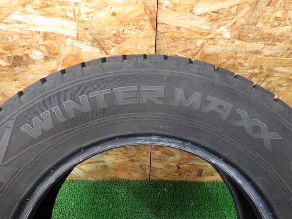 DUNLOP/ Dunlop  WINTER MAXX WM02 215/70R16 100Q  сделано в Японии   1шт.    только ／2020 год выпуска  8. 50%   зимняя резина / Зима  шина ／ подержанный товар  ... кисть  ... повреждение  нет 