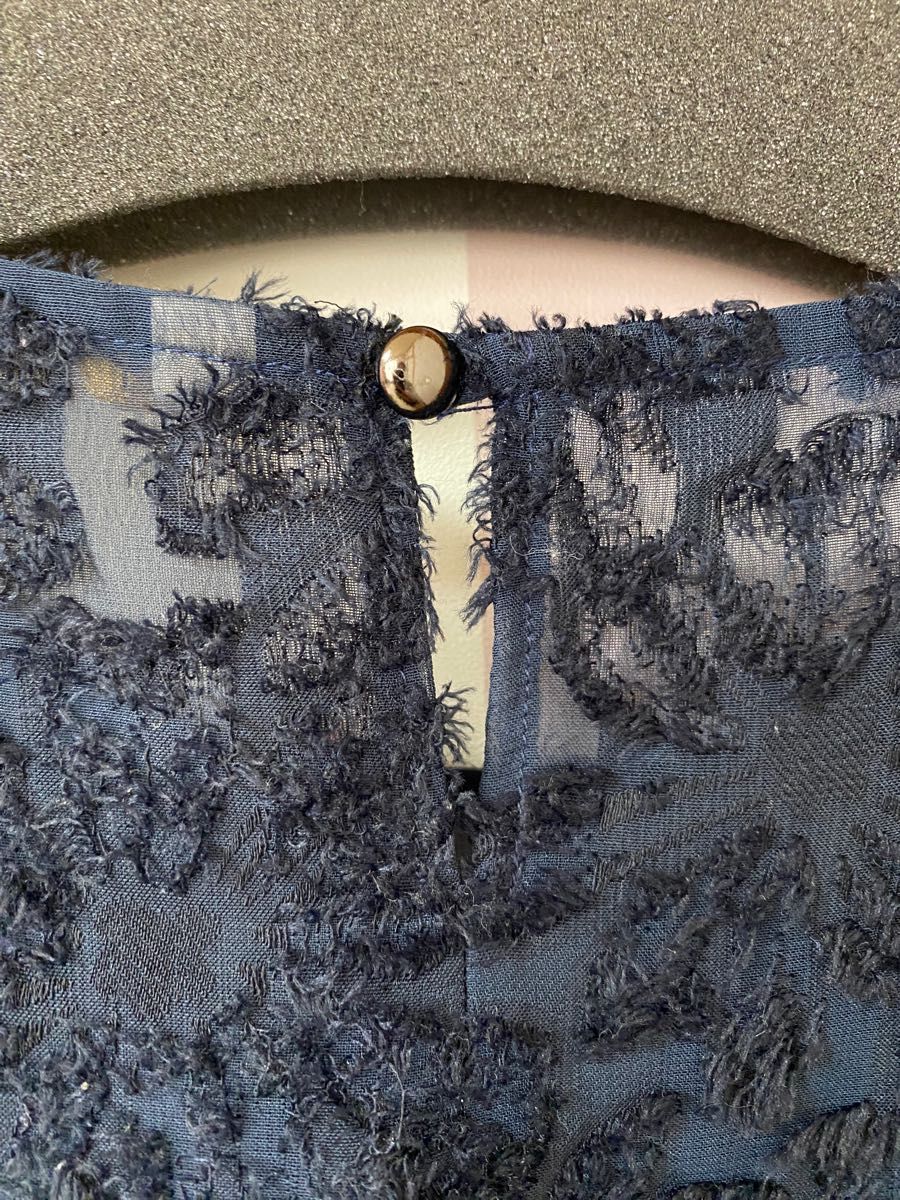 khaju カージュ SHIPS 長袖トップス ネイビー 花柄 レディース khaju カージュ SHIPS 長袖トップス ネイビー 花柄 レディース