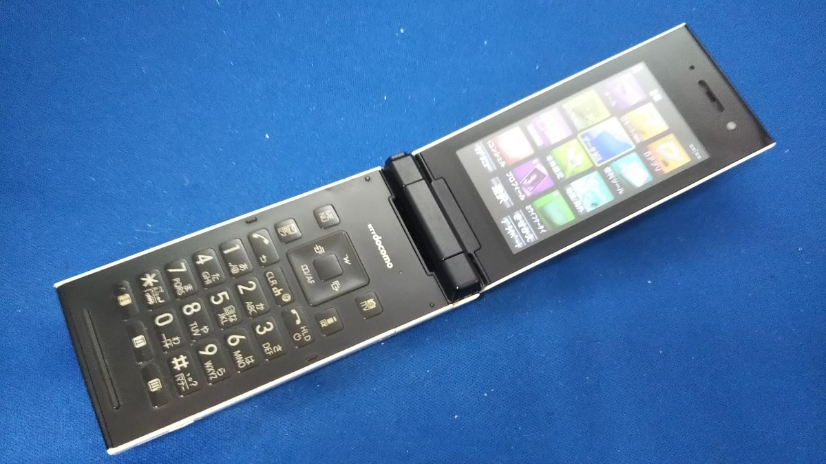 docomo FOMA P-06C ＃DG4303 Panasonic パナソニック ガラケー ケータイ 折り畳み式 簡易動作確認＆簡易清掃＆初期化OK 判定○ 送料無料　_画像1