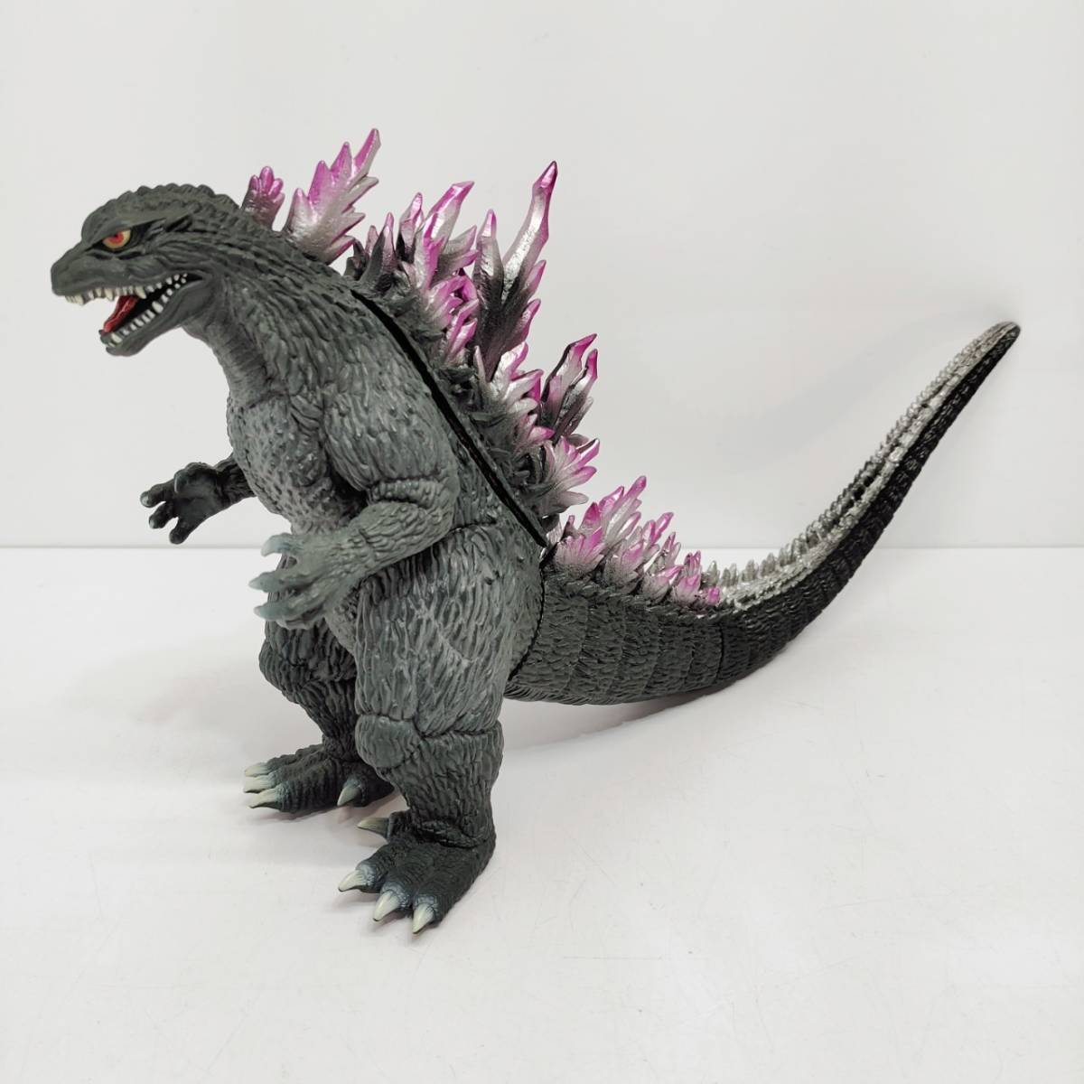 新しく着き 2000年発売の激レア品 ゴジラ2000激突サウンド ゴジラ対