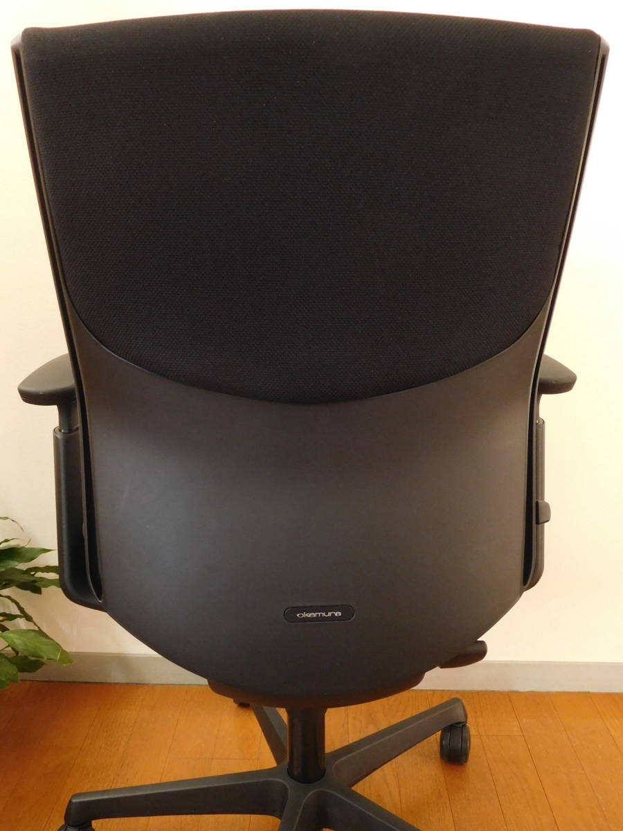 ◆OKAMURA エスクードチェア/ハイバック・アジャスト肘◆オカムラ11.8万 美品ブラック高機能OA椅子 名作モダン リモートワーク検:バロン黒_ランバーサポート付き