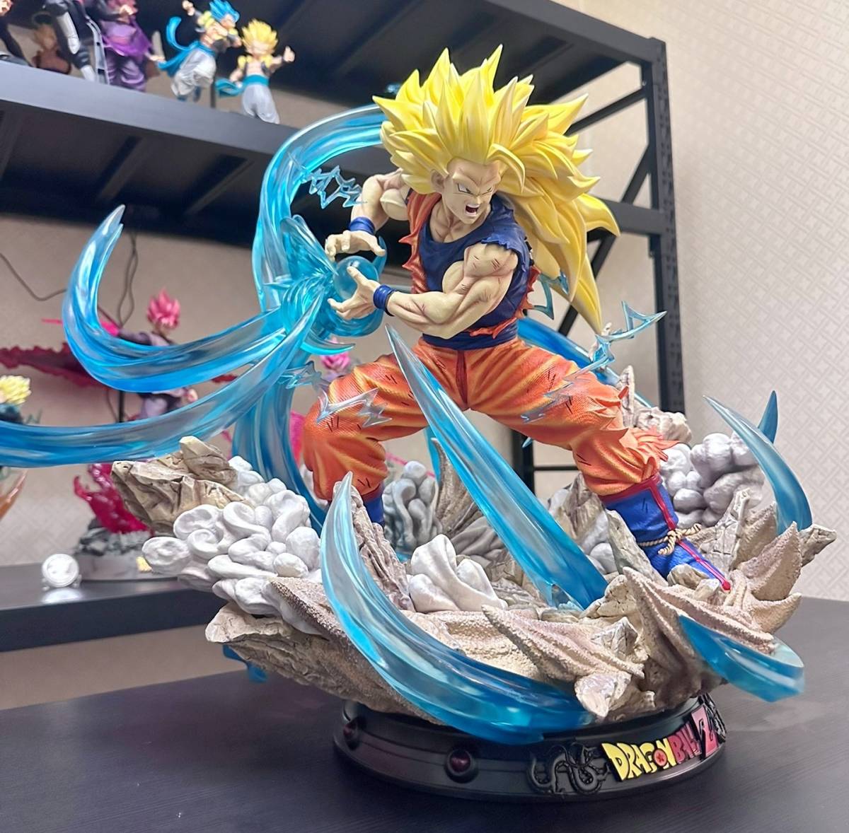 特価処分スーパーサイヤ人三悟空ガレージキットフィギュア塗装済み完成
