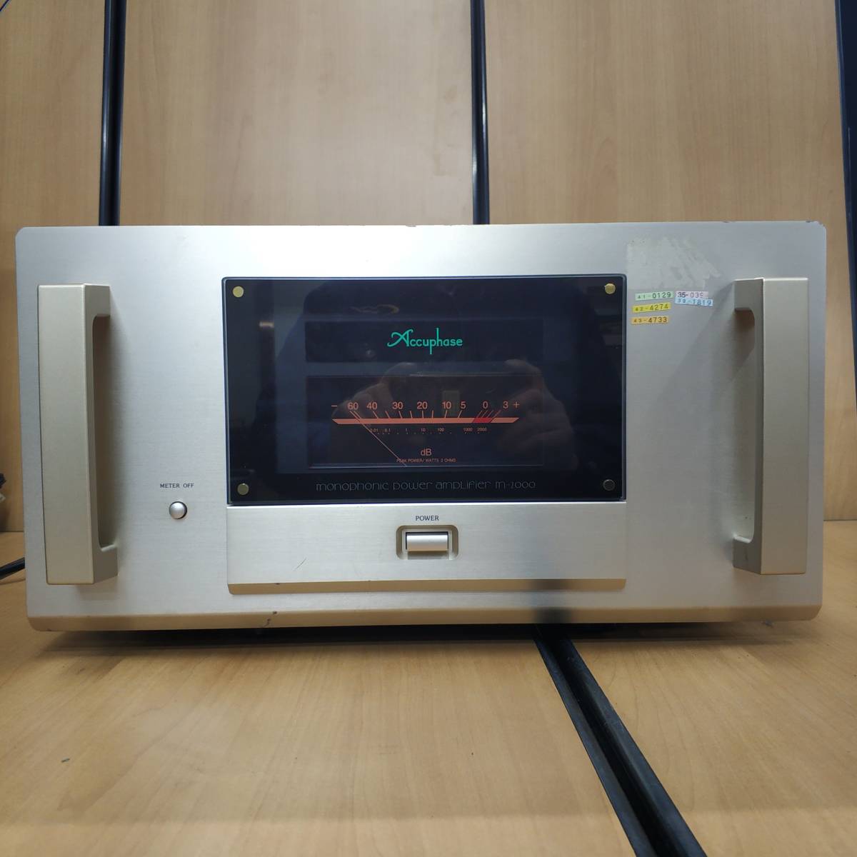 Accuphase M-2000 モノラルパワーアンプ 　アキュフェーズ