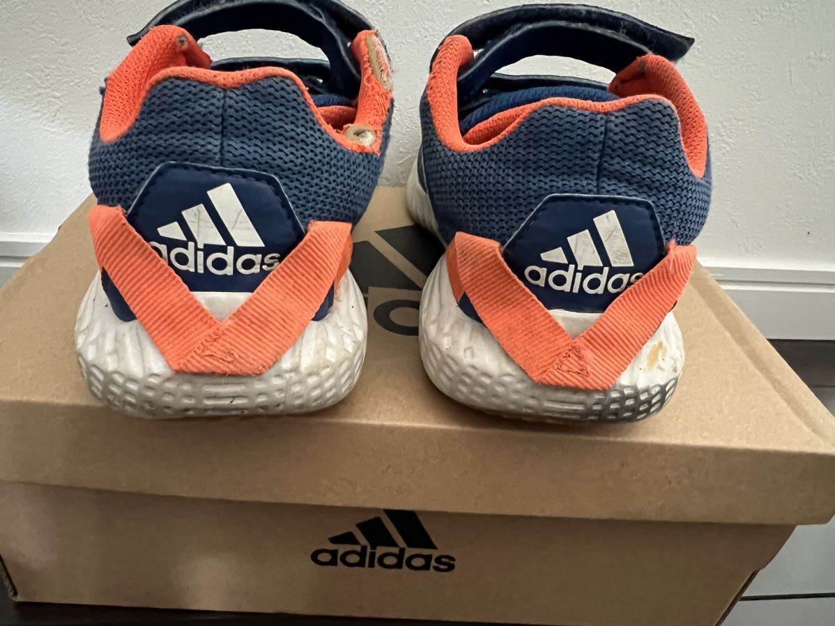 専用箱入りadidas（アディダス） 21㎝FortaGym CF KG27199 スニーカー 靴 キッズ子供ジュニア 男の子女の子_画像4