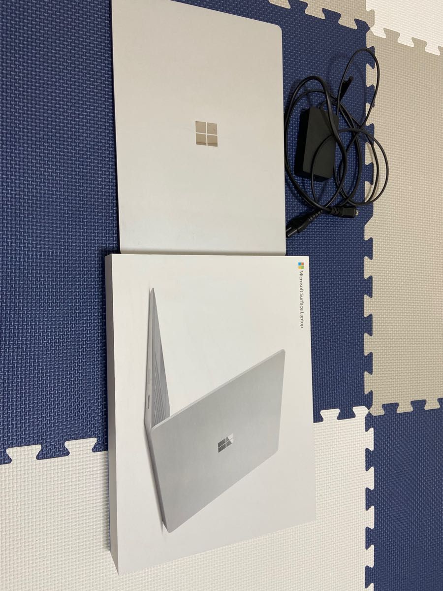 Surface Laptop DAG-00106 [プラチナ]