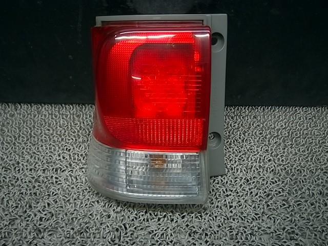 ☆H24年 タント L385S L375S 左テールランプ LED イチコー D109 81560-B2430_画像1