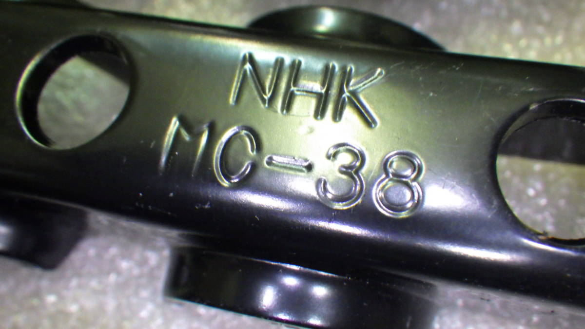 NHK MC-38 マルチクランプ 配管 クランプ MC38-3 5セット RB38-12ゴムブッシュ 9個 未使用 日本発条