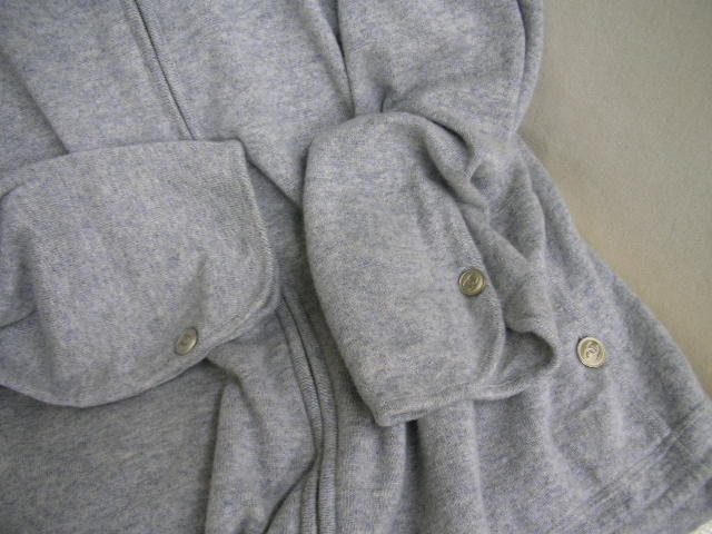  Chanel beautiful goods * CC Logo with a hood . cardigan thin cashmere 100% light gray 44