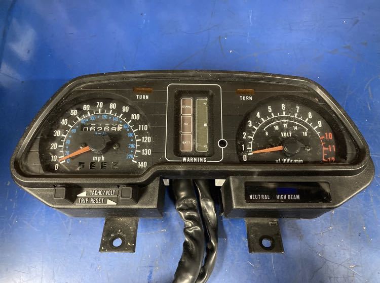 割れ無し Z400GP Z750GP Z1100GP系 メーター一式 フルスケール www
