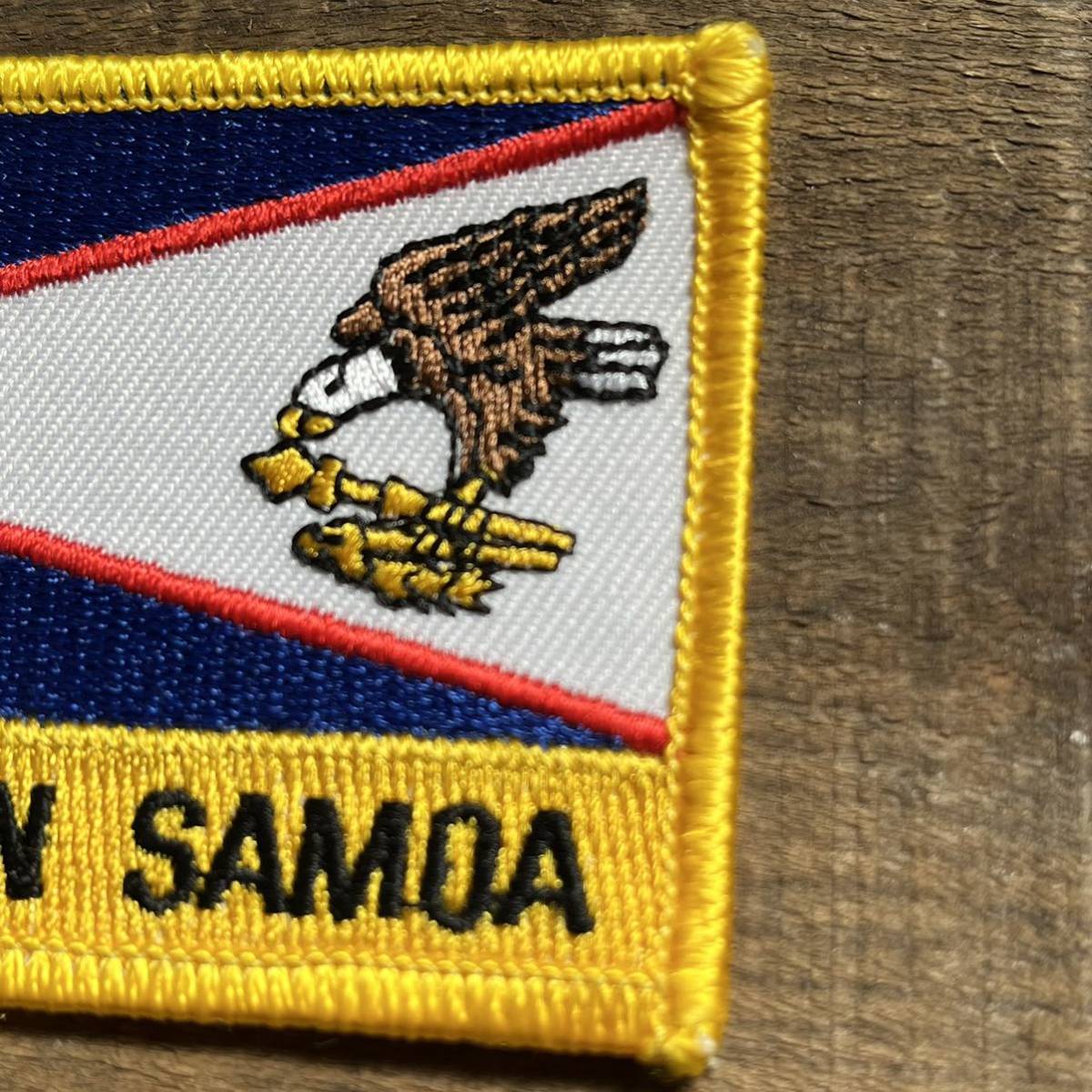 【USA vintage】AMERICAN SAMOA ワッペン　アメリカ領サモア　国旗　刺繍ワッペン　アイロンワッペン　アメリカ　ビンテージ_画像4