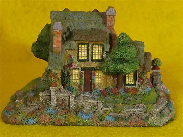 ミニチュアハウス　「HAWTHORNE VILLAGE : Stonebrooke Cottage」_画像4