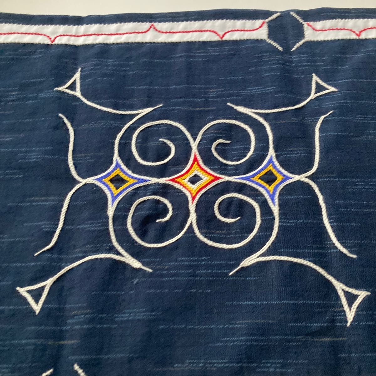 アイヌ刺繍 ハンドメイド テーブルセンター|Yahoo!フリマ(旧 アイヌ刺繍 ハンドメイド テーブルセンター|Yahoo!フリマ(旧