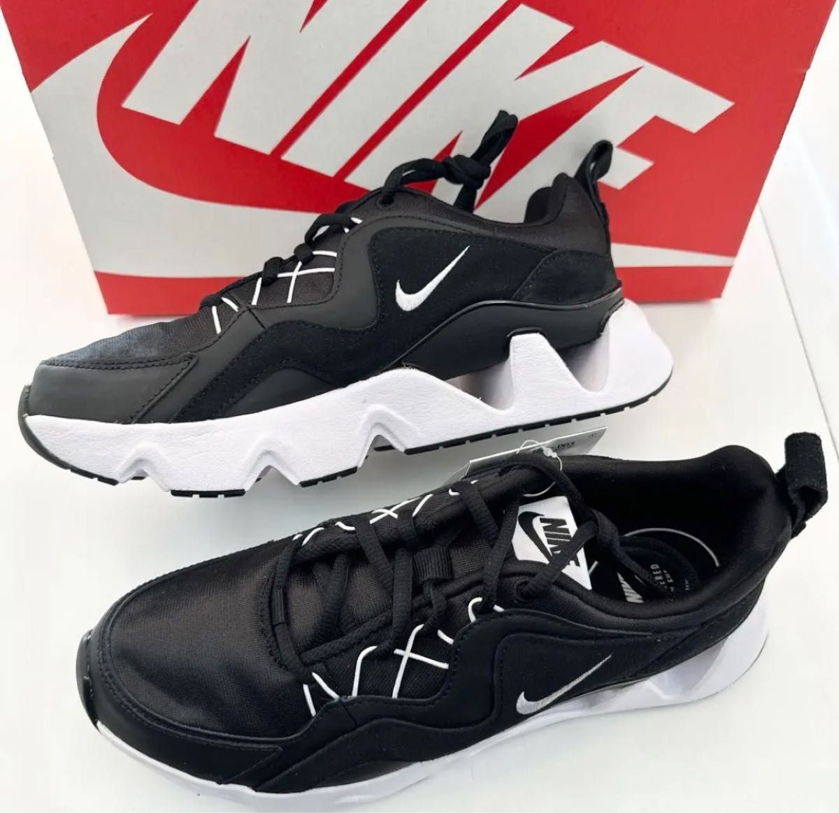 ナイキ WMNS NIKE RYZ 365 新品 スニーカー 25cm- ナイキ WMNS NIKE RYZ 365 新品 スニーカー 25cm-