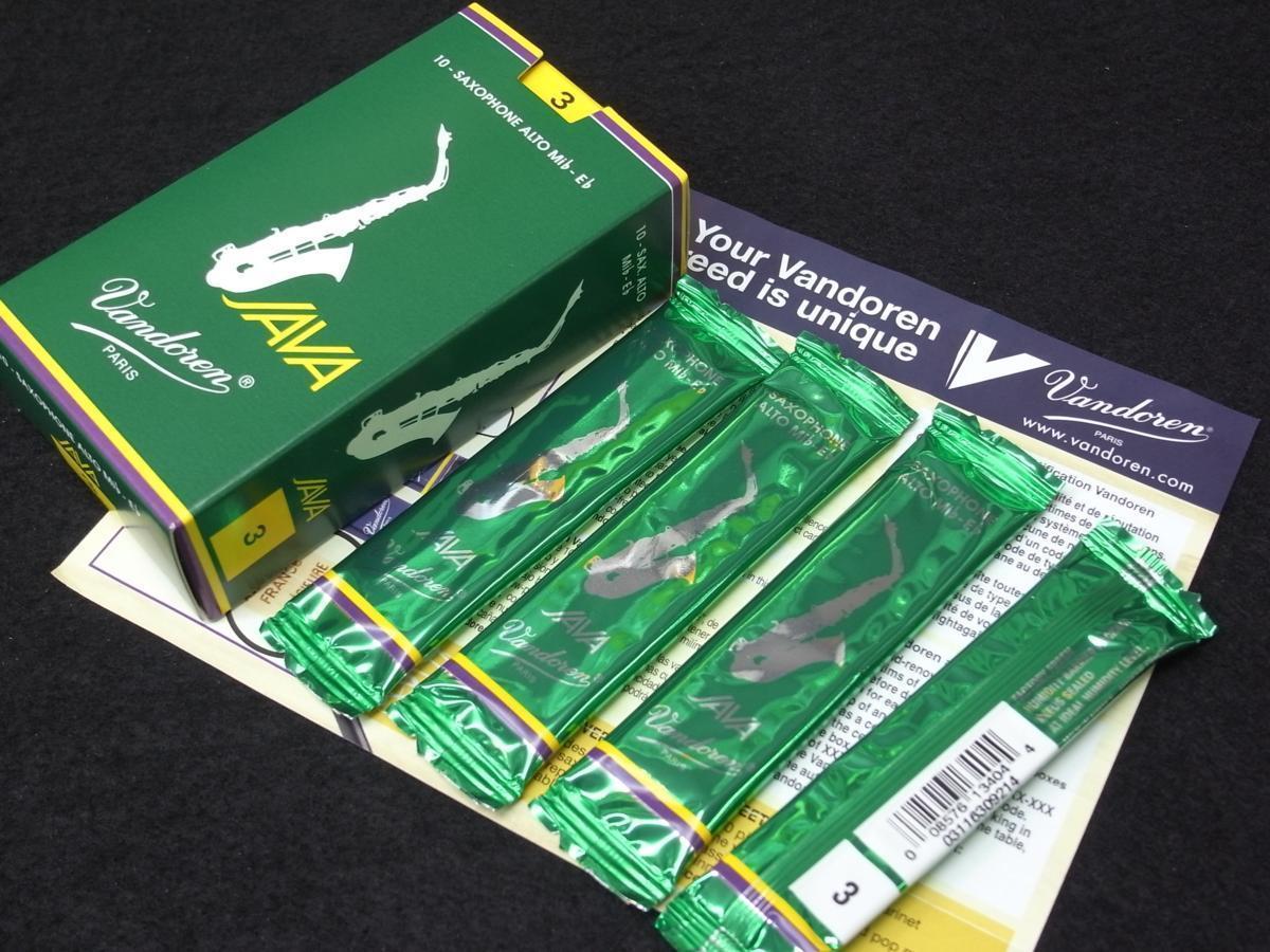 非常に高い品質 バンドレンリード アルトサックス用 JAVA サイズ3