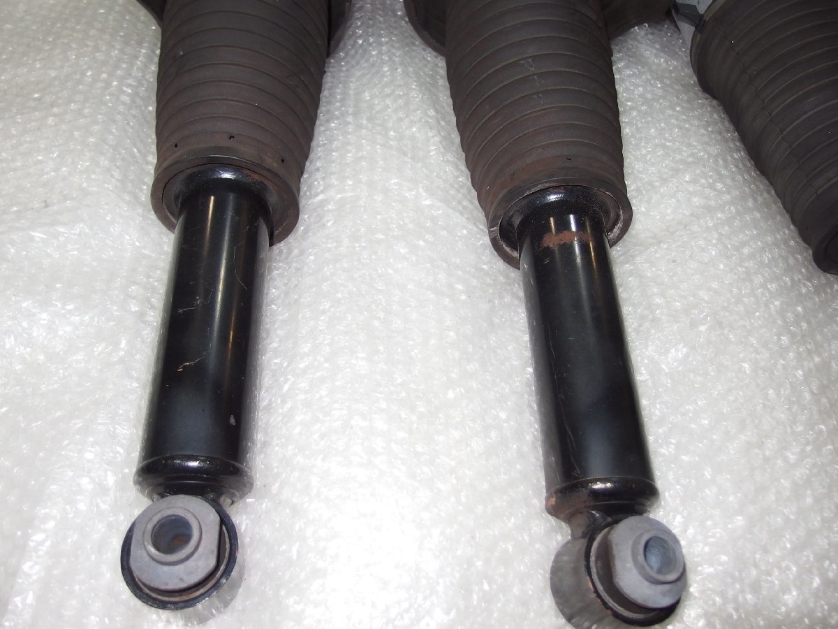 Audi A8(4H) Audi A8 original suspension set for 1 vehicle ( rom and rear (before and after) left right ) air suspension 4H0.616.039T/4H0.616.002.M/4H0.616.001.M