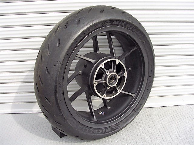 ◎CB1100RS 純正 リアホイール（ブラック系 17×5.50 ホンダ リア ホイール HONDA ブラック HONDA CB1100 RS WHEEL_画像1