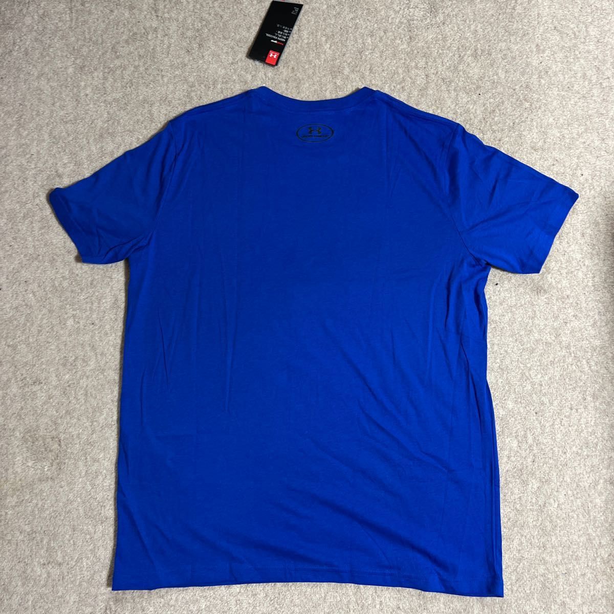 新品 ￥3520 UNDER ARMOUR HEATGEAR半袖機能TシャツXL  ビッグロゴ アンダーアーマー  速乾