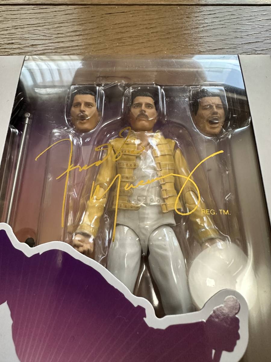 BANDAI バンダイ S.H.フィギュアーツ S.H.Figuarts フレディ・マーキュリー Freddie Mercury Live at wembley stadium 新品未開封品の画像2