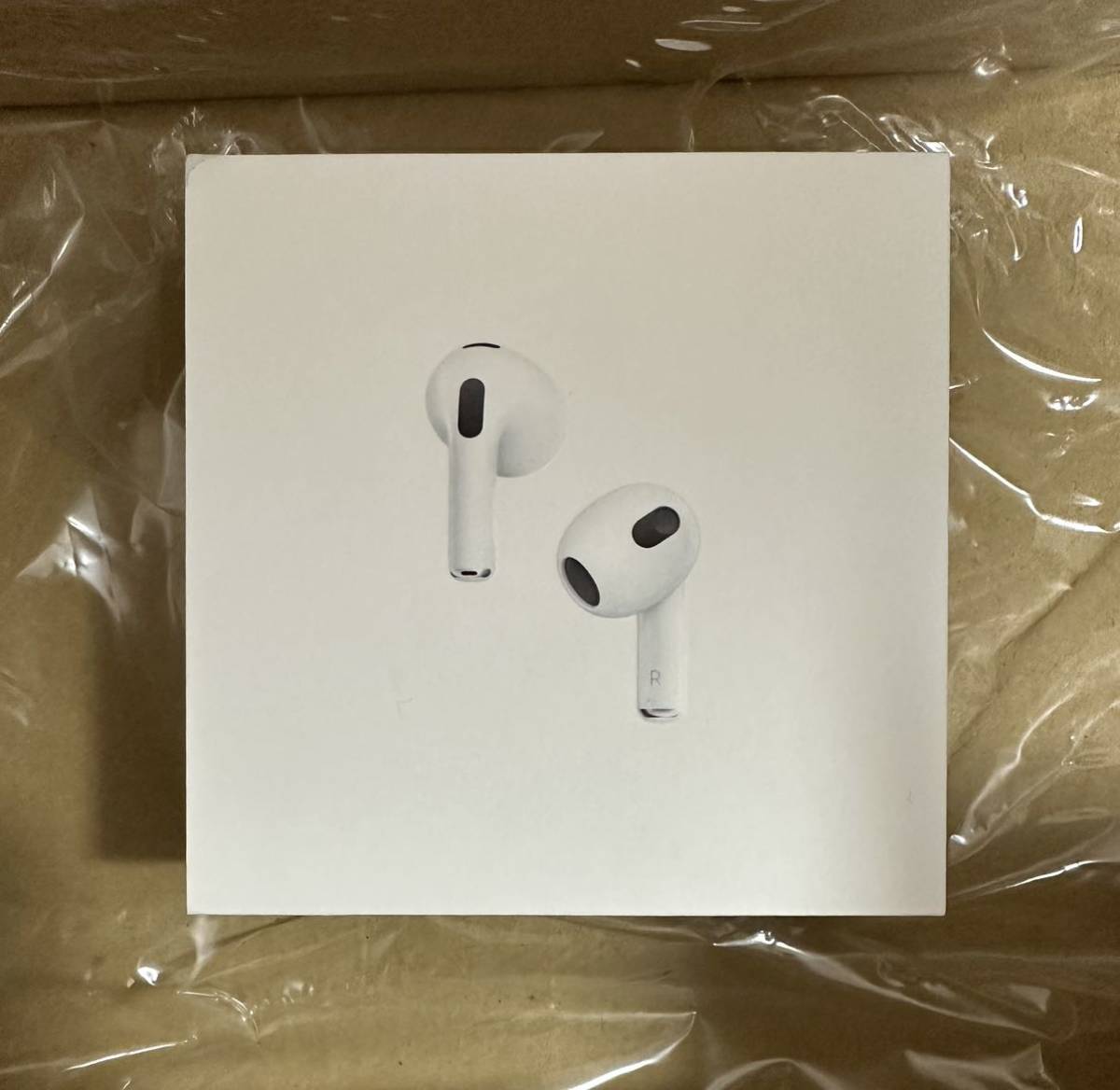 新品未開封 Apple AirPods 第3世代 MPNY3J/A Lightning充電ケース付き ワイヤレスイヤホン アップル エアポッズ  エアーポッズ