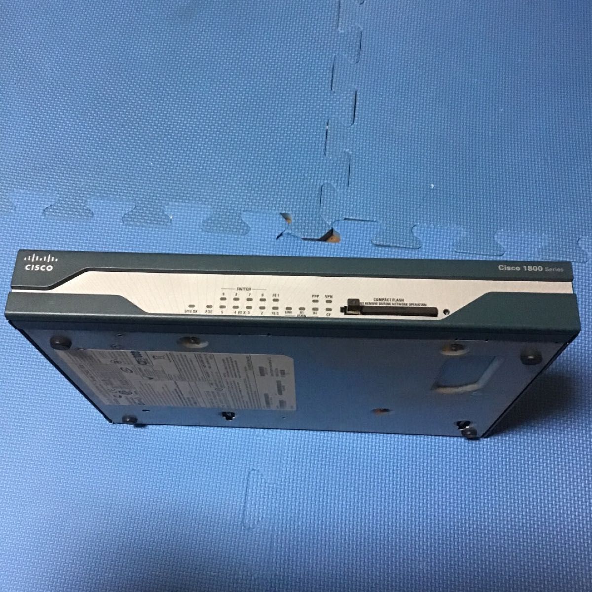 スイッチングハブ　CISCO1800Series シスコ