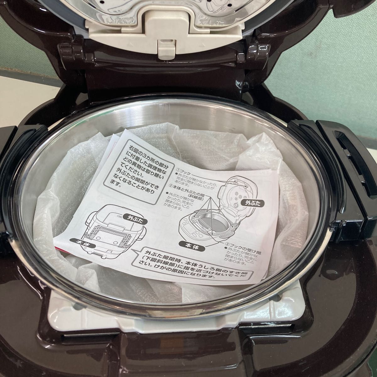 未使用 ZOJIRUSHI 圧力IH鍋 炊飯器 pot EL-MA30-TA 圧力IH 象印 未使用 ZOJIRUSHI 圧力IH鍋 炊飯器 pot EL-MA30-TA 圧力IH 象印