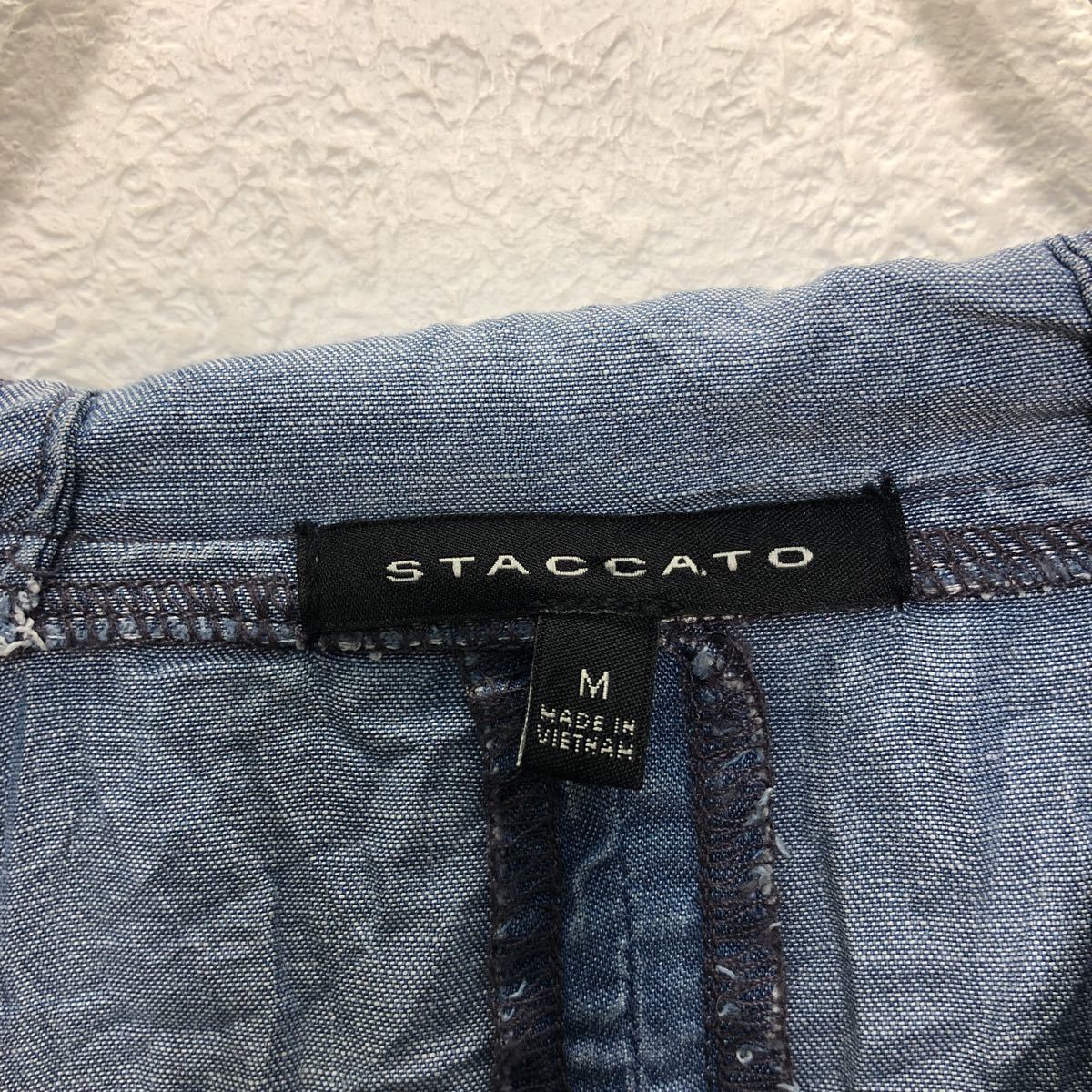 STACCATO フーディ デニムジャケット Mサイズ ウィメンズ 薄手 古着卸 アメリカ仕入れ a404-5371_画像8