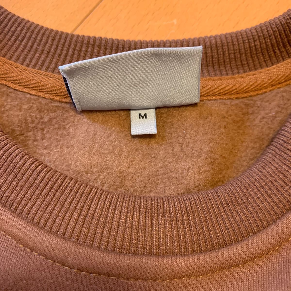 カーハート carhartt スウェットトレーナー ブラウン 刺繍 ロゴ 新品未