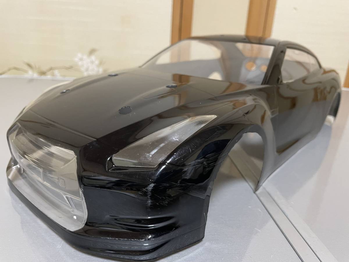 新品・未使用・塗装済 タミヤ TAMIYA製 1/10スケールボディ NISSAN GT-R（R35） 社外GTリアウィング付（hpi-Racing製）_画像5