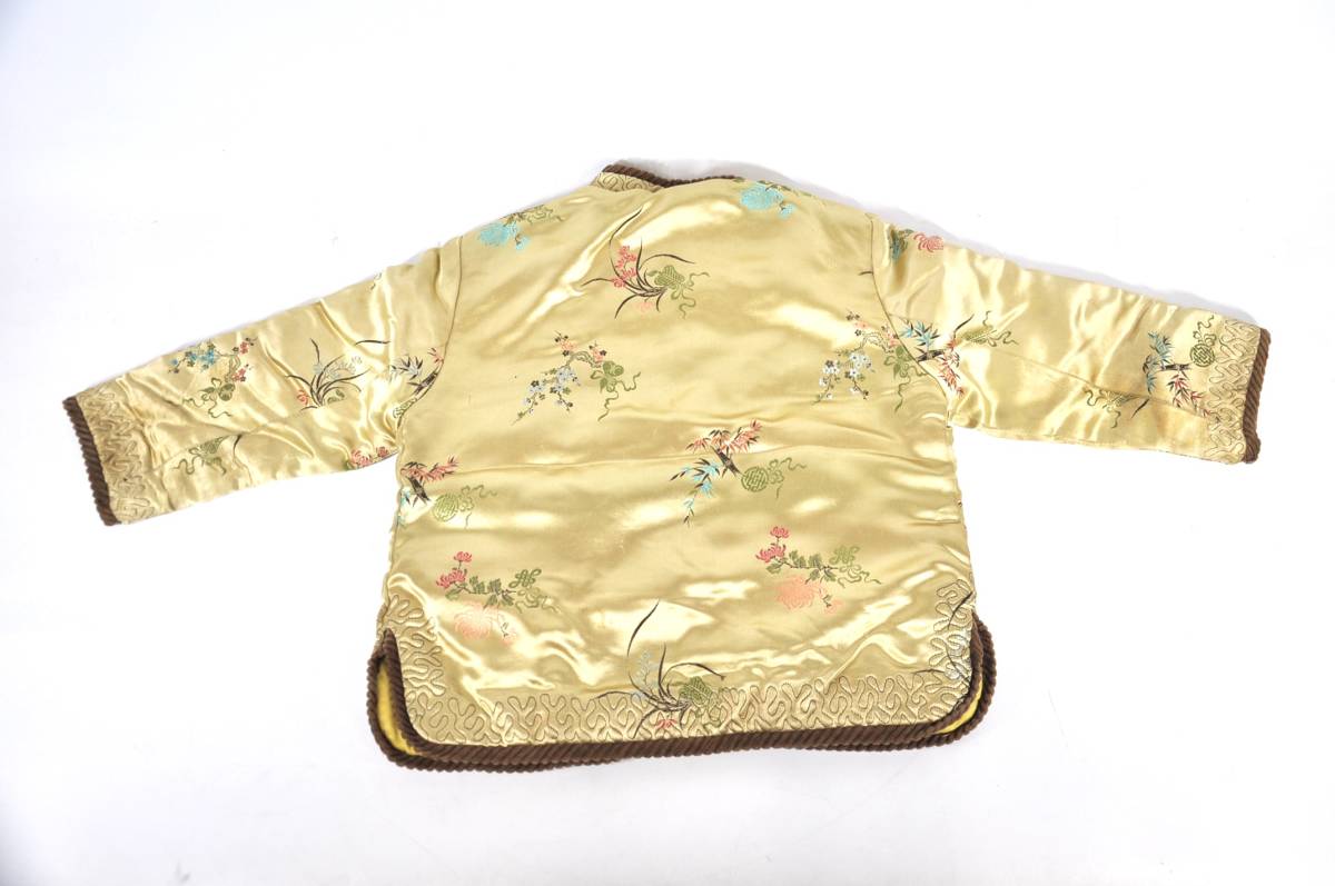 細かな刺繍と美しい装飾のチャイナ服 中国ビンテージ 子供用チャイナジャケット レッド/ゴールド 2着 着丈42cm 裏地付き SNC503の画像5