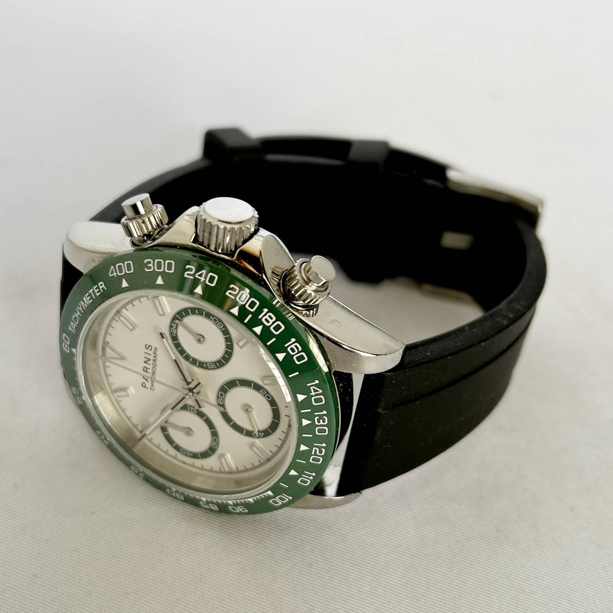 【デイトナオマージュ】PARNIS パーニス メンズ腕時計 38.5mm クォーツ式 クロノグラフ タキメーター 白文字盤 緑色ベゼル ラバーバンド - 5