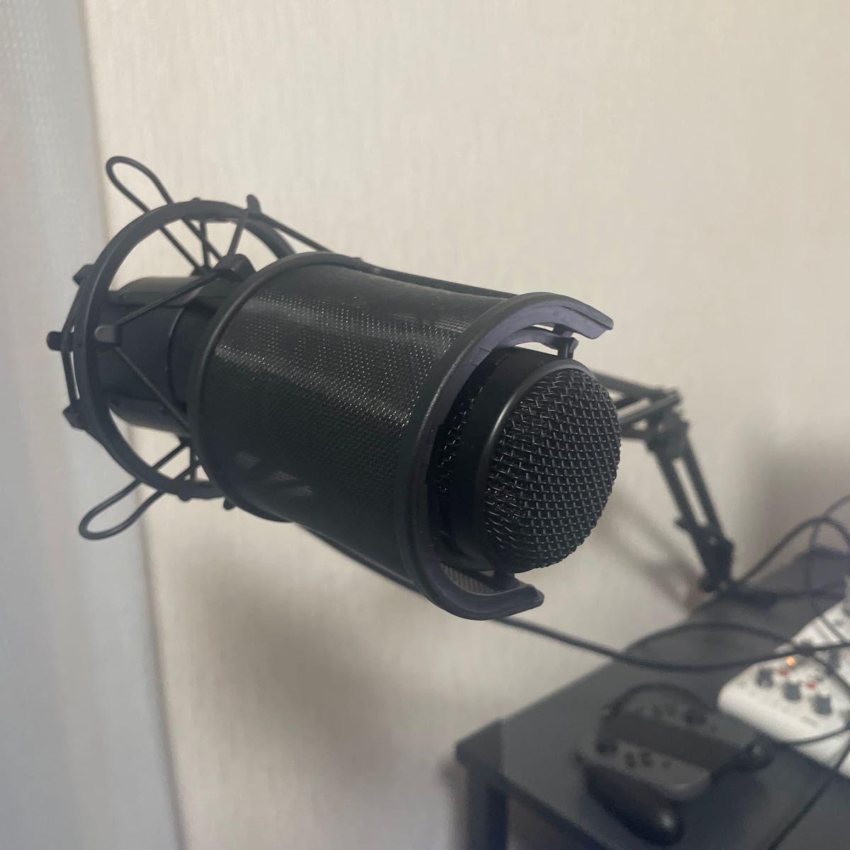 AT2020・YAMAHA AG06 マイクアーム、コード、 audio-technica
