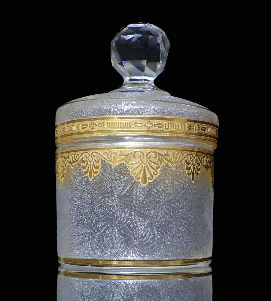 オールド・バカラ (BACCARAT) 1900年頃 大型 蓋物 金彩 唐草模様