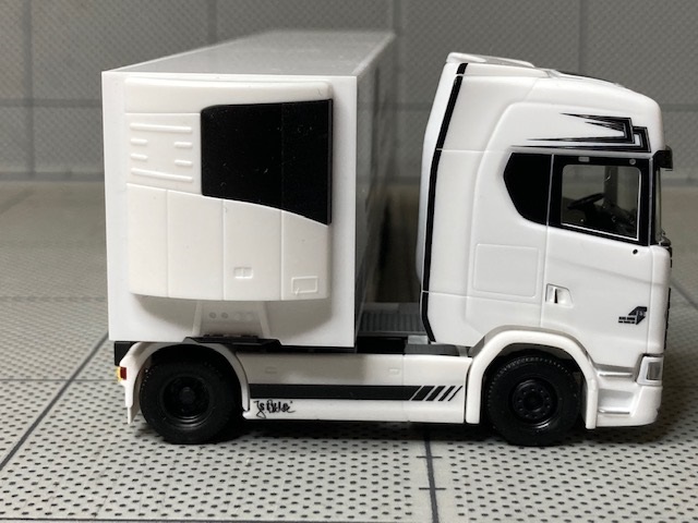 1/87 Herpa Scania CS 20 HD Refrigerated Box Semitrailer "TSU Bode" Limited Edition_画像6