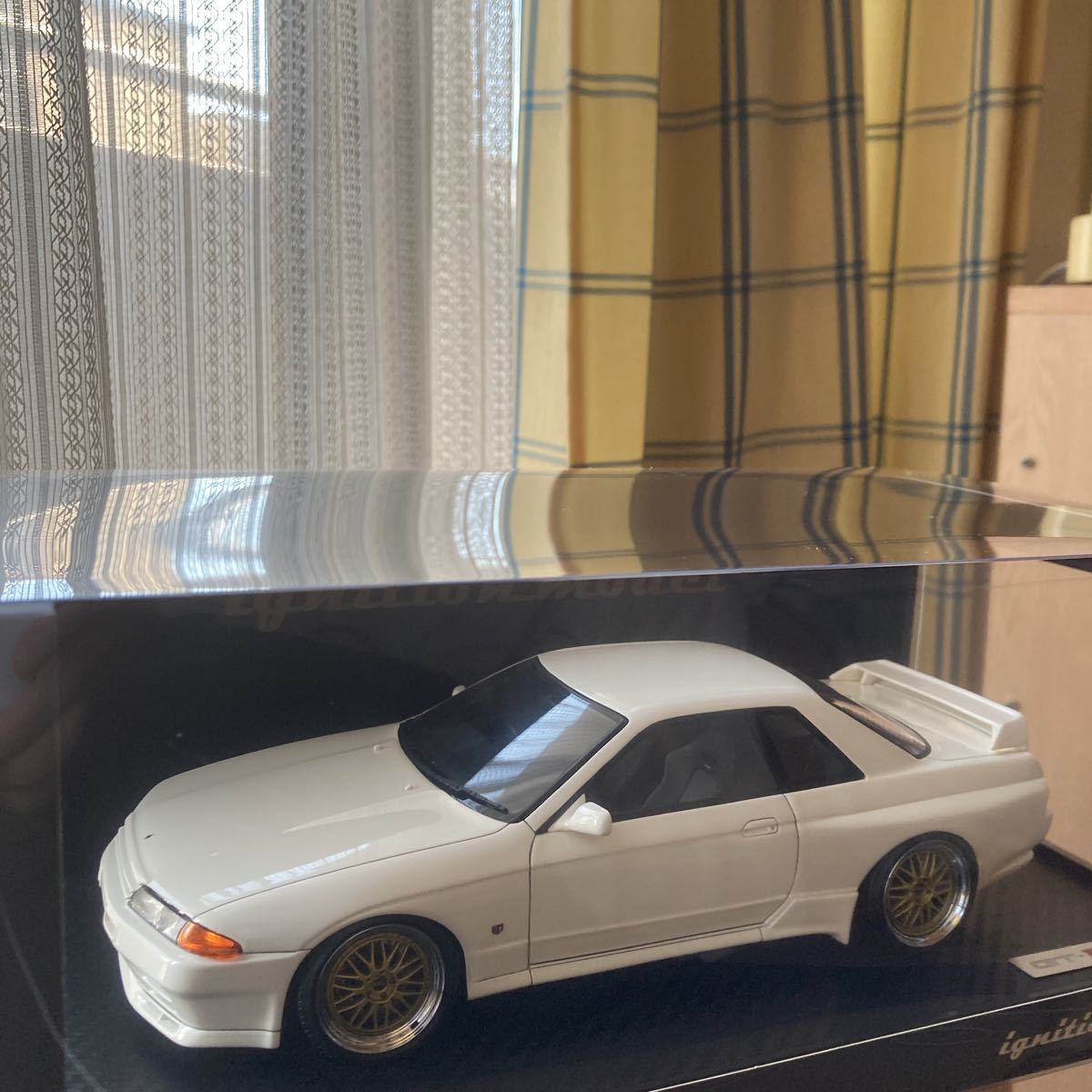 イグニッションモデル R32NISMO 白 1/18-