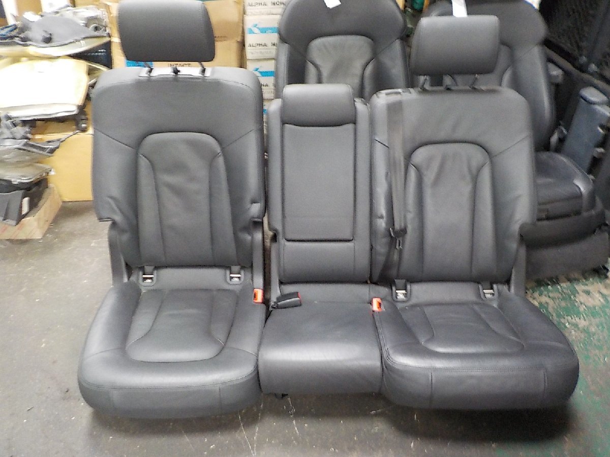  Audi Q7 S Line quat 3.6 4LBHKS rear leather seat postage system on free . display is done . Seino post payment on delivery shipping. 
